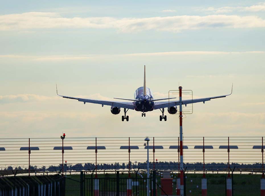 Die Kuriosesten Flughafen-attraktionen Rund Um Den Globus